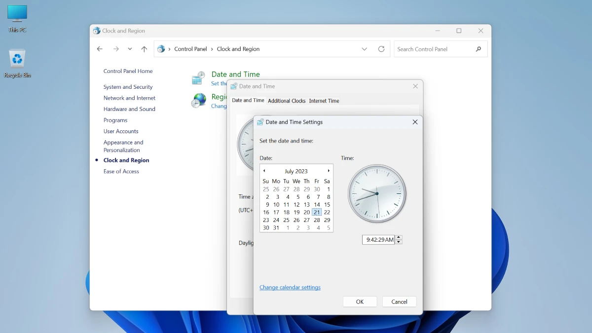 how to adjust time and date on windows 11